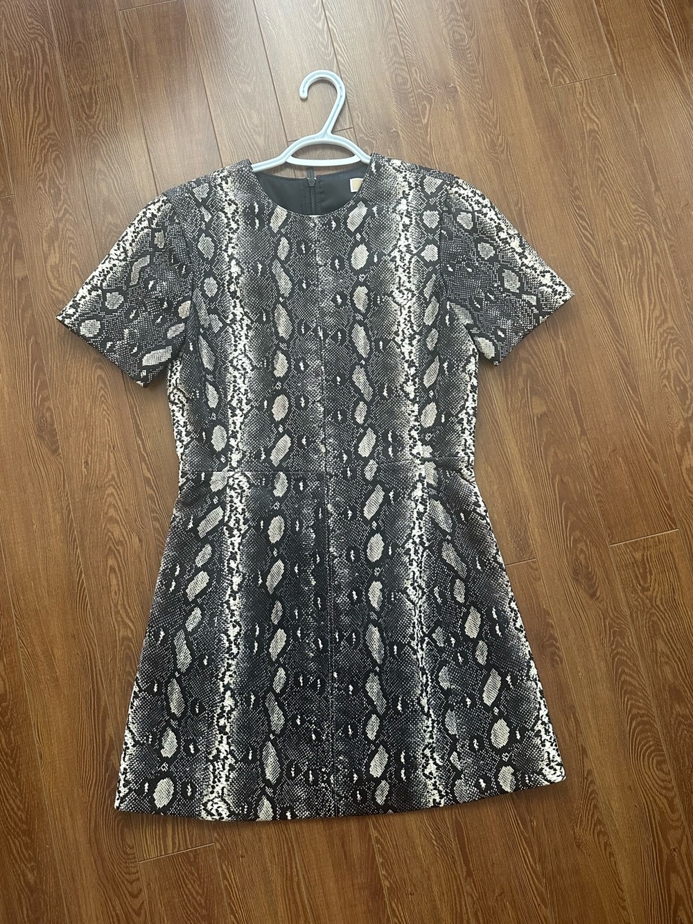 Michael Kors Black & White Snake-Print Short Sleeve Dress